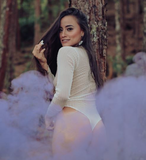 EXCLUSIVE INTERVIEW: Kaylle Vries Talks Strip Shows, Turn-Ons, Favorite Strippers and More!